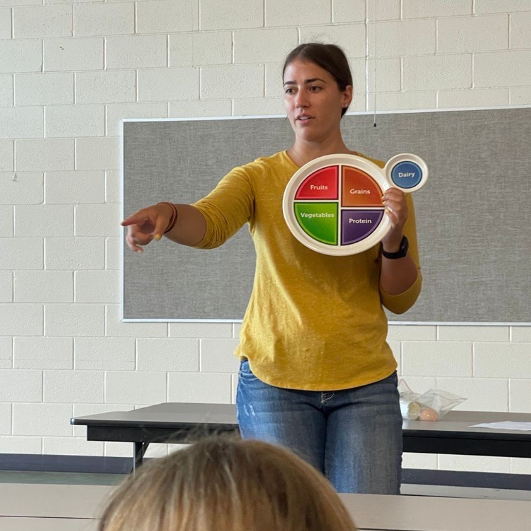 Hannah R. teaching MyPlate at summer program 