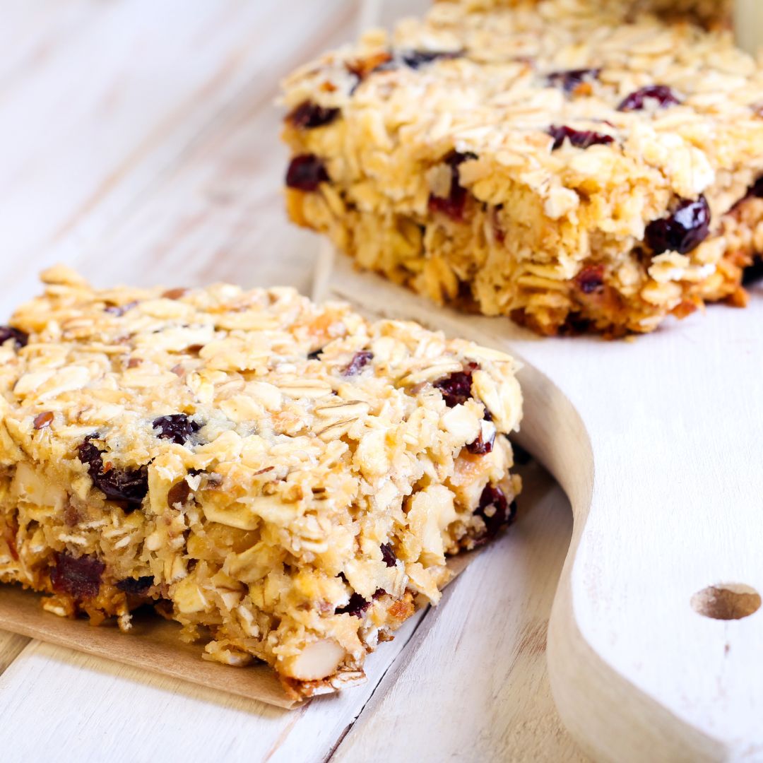 picture of baked goods, cinnamon raisin baked oatmeal